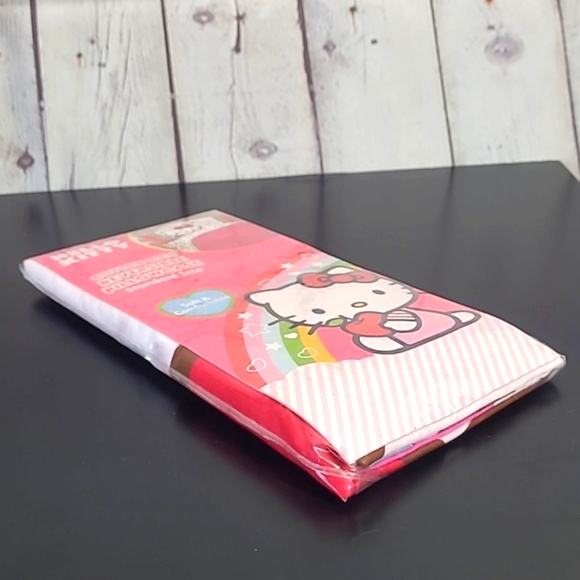 🆕️NWT Sanrio Hello Kitty Peace Sign Standard Size Reversible Cotton Pillowcase - Picture 11 of 11